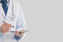 OAB da Medicina: debate sobre exame de proficiência expõe crise na qualidade dos cursos médicos no Brasil